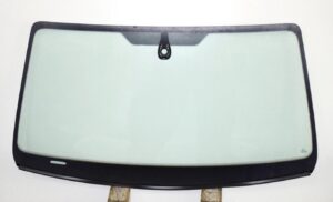 Volkswagen Amarok 2d/4d Pick-Up 2012- Windscreen with Fitment