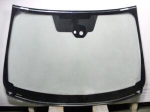 Nissan Qashqai 5dr SUV 2014- Windscreen with Fitment