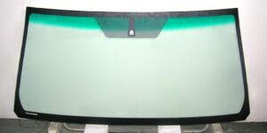 Toyota Landcruiser FJ200/Lexus LX570 5dr SUV 2008- Windscreen with Fitment