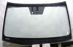Lexus IS (IS250, IS300) GSE30 4d Sedan 2014- Windscreen with Fitment