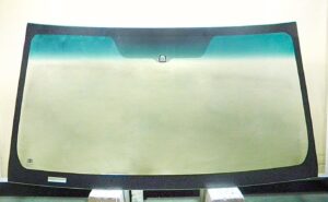 ISuzu KB D-Max 2004 - 2013 Windscreen with Fitment